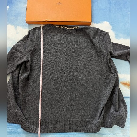 Hermes styled gold chain grey cardigans sweater - Picture 16 of 16